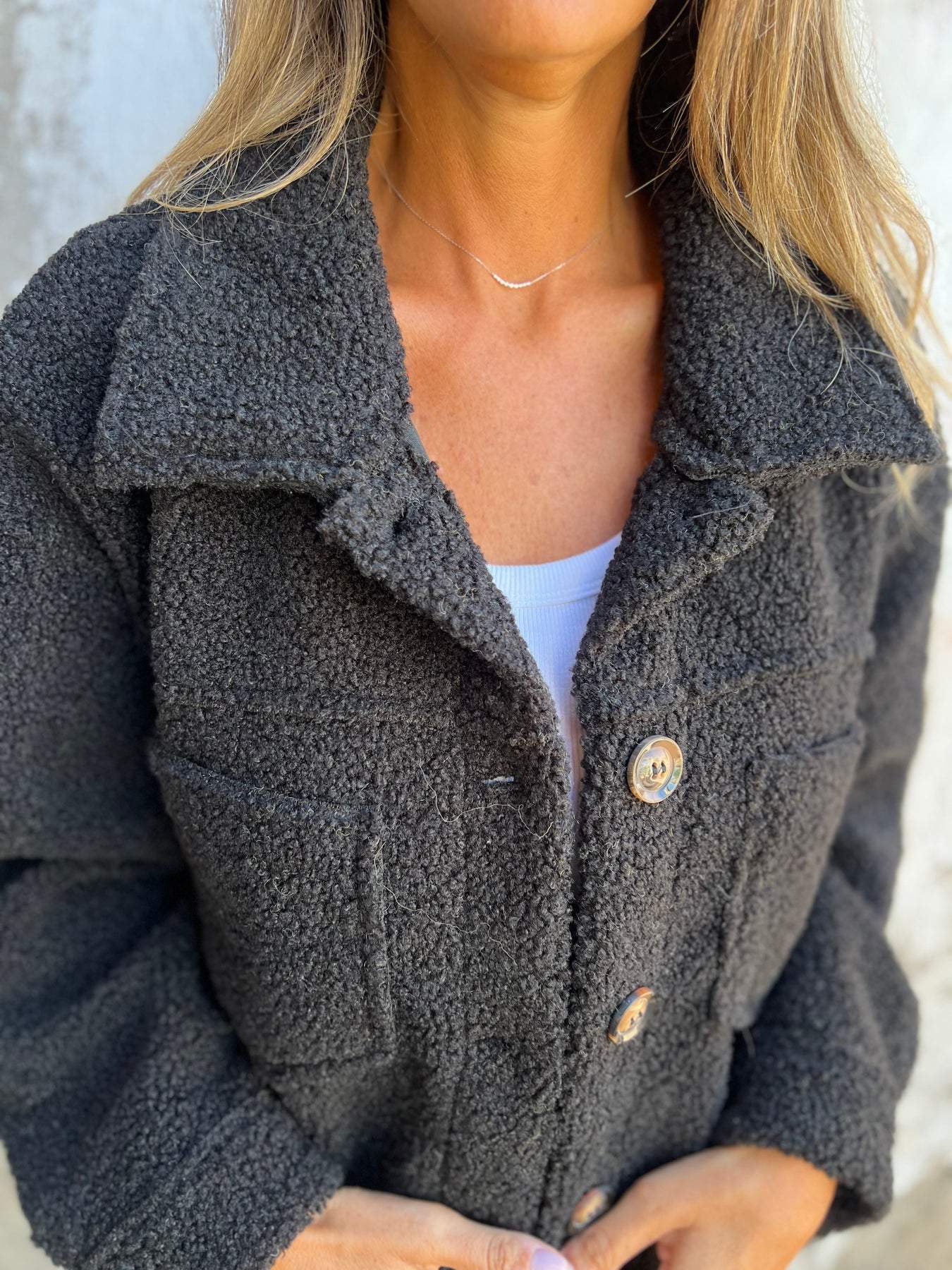 Veste Courte en Laine avec Poches